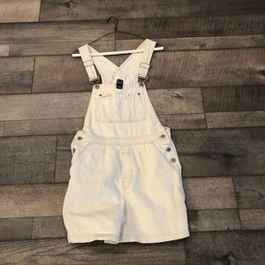 Overall shorts